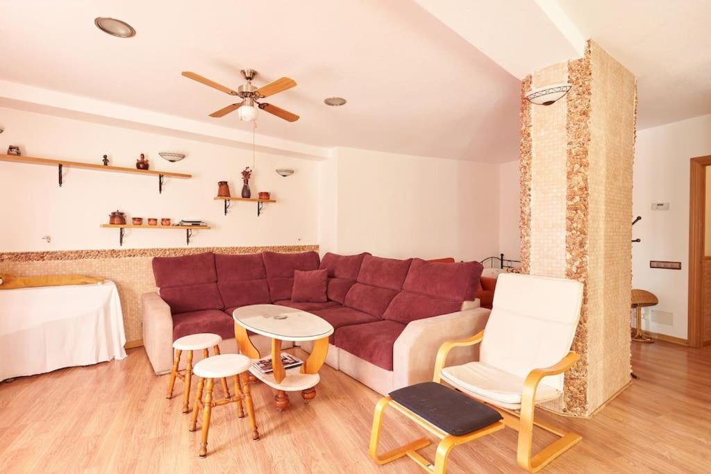 Trampantojo Apartamento En El Corazon De Pamplona Exteriér fotografie